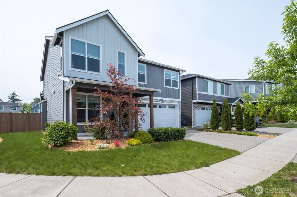 Photo of 6782 43rd Street NE, Marysville, WA 98270 (MLS # 2513900)