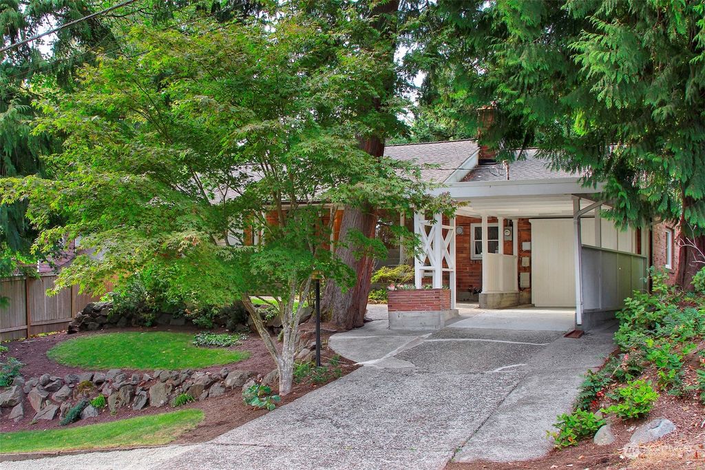 Photo of 4214 NE 107th Street, Seattle, WA 98125 (MLS # 2158857)