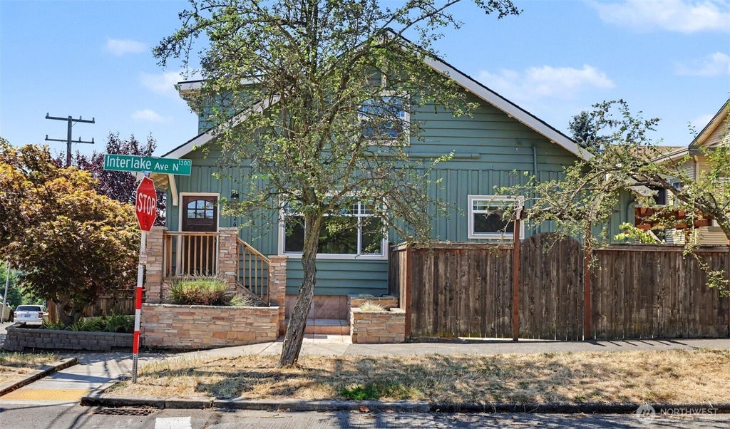 Photo of 1326 N 40th Street, Seattle, WA 98103 (MLS # 2571355)