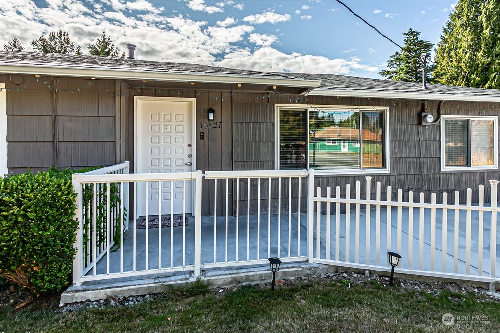 Photo of 16827 125th Avenue SE, Renton, WA 98058 (MLS # 2159713)