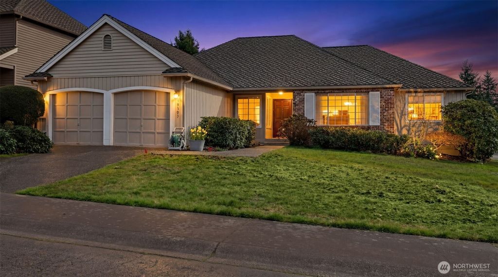 Photo of 10303 SE 210th Place, Kent, WA 98031 (MLS # 2497436)