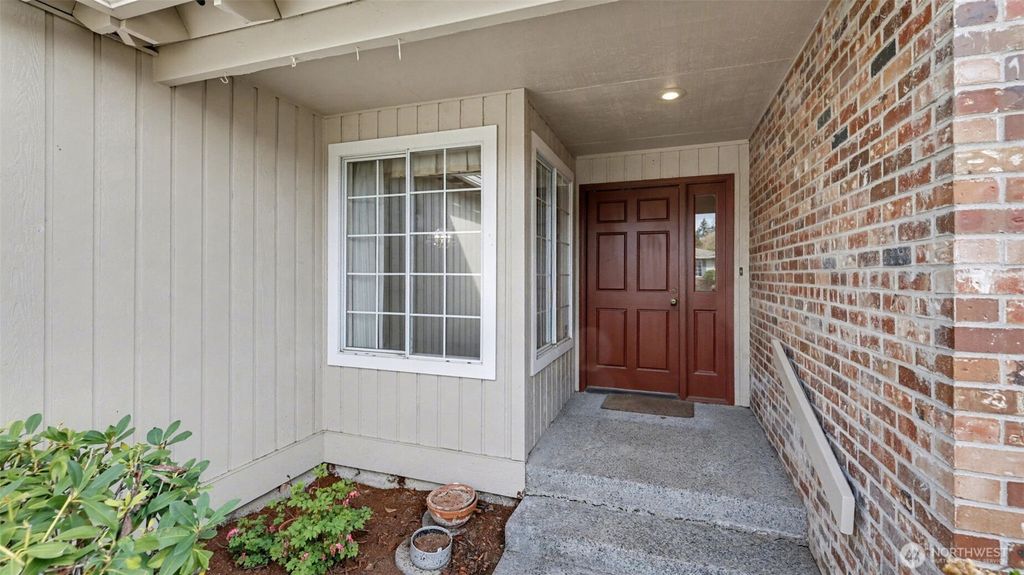 Photo of 10303 SE 210th Place, Kent, WA 98031 (MLS # 2497436)