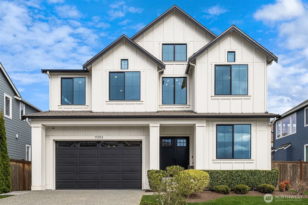 Photo of 11292 SE 61st Place, Bellevue, WA 98006 (MLS # 2507255)