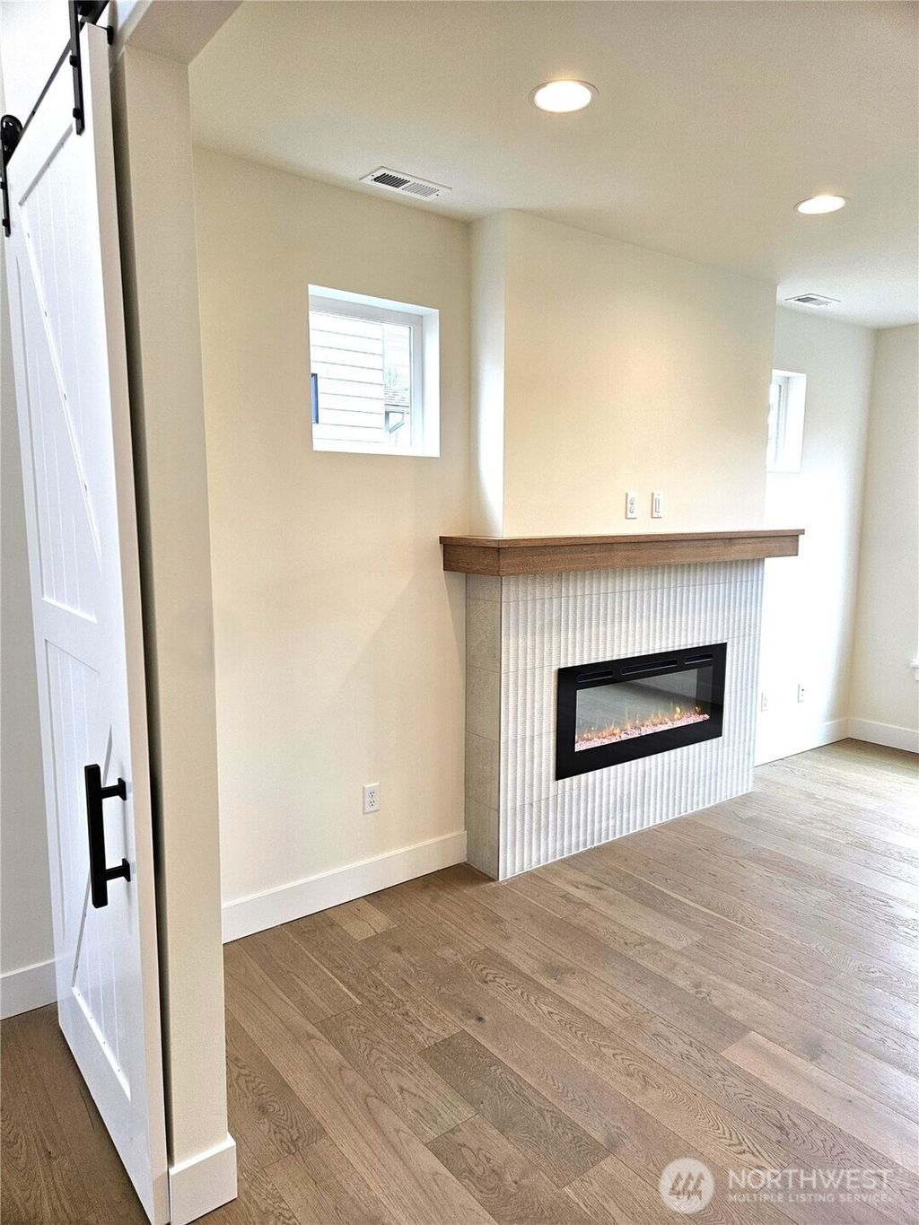 Photo of 725 Covington (Lot 4) Avenue, Snohomish, WA 98290 (MLS # 2404722)