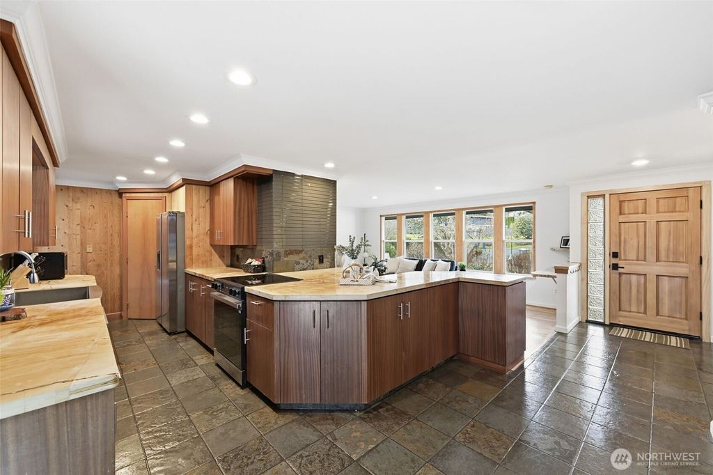 Photo of 22407 87th Avenue W, Edmonds, WA 98026 (MLS # 2481950)