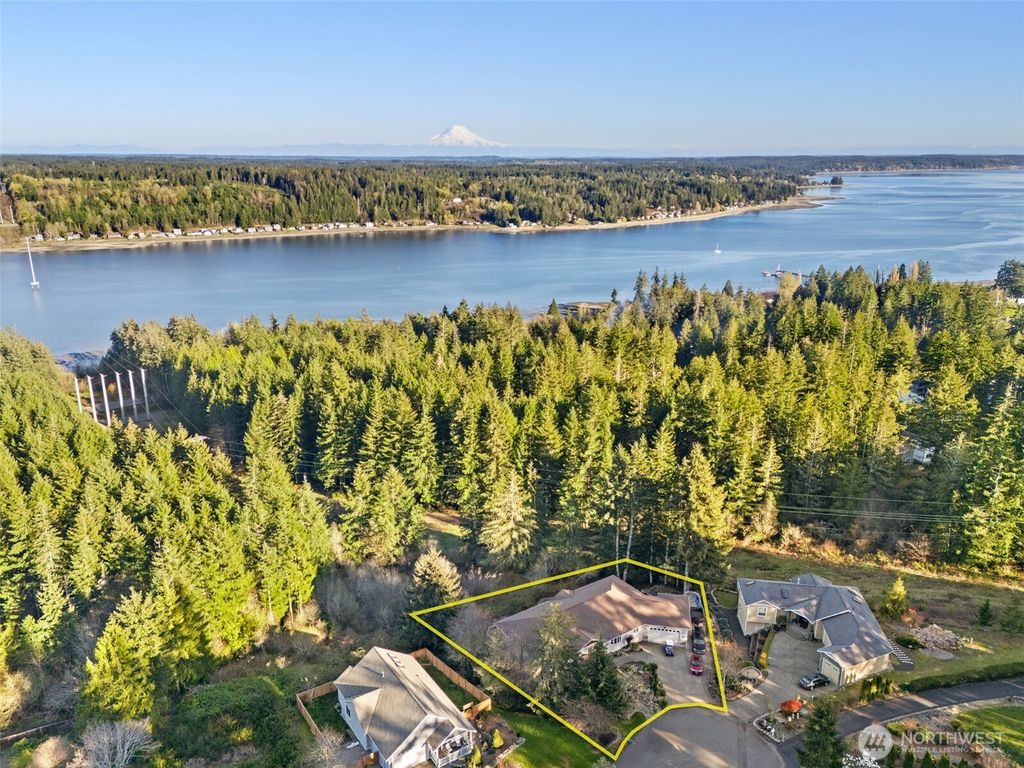 Photo of 341 E Rainier Court, Allyn, WA 98524 (MLS # 2542993)