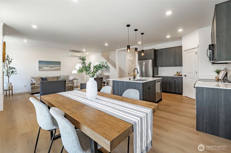 3011 Cedar View Way