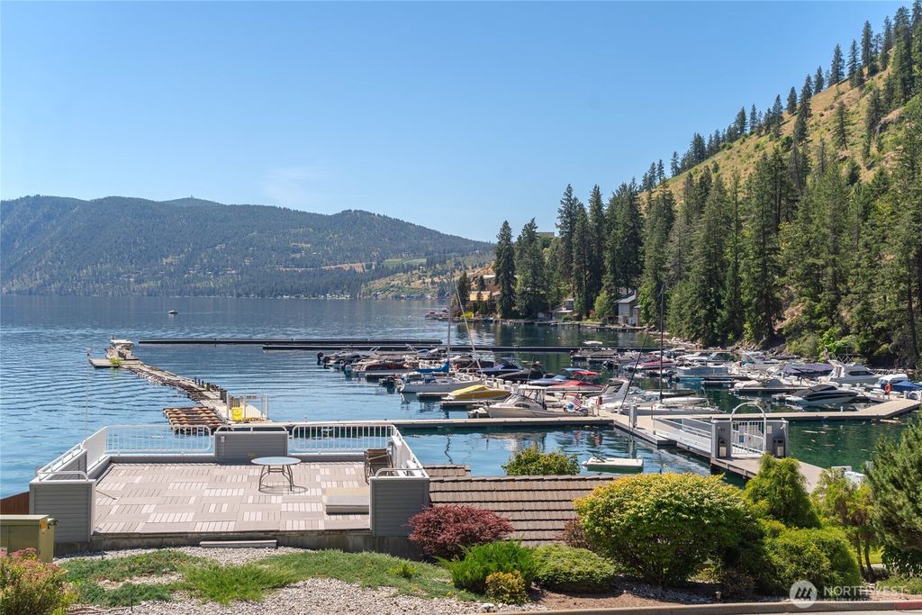 Photo of 11155 S Lakeshore Road #17A, Chelan, WA 98816 (MLS # 2543906)