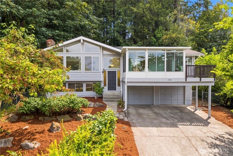 Photo of 318 228th Street SE, Bothell, WA 98021 (MLS # 2576035)