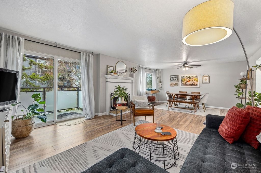 Photo of 5601 California Avenue SW #205, Seattle, WA 98136 (MLS # 2318096)