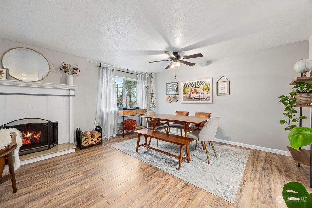 Photo of 5601 California Avenue SW #205, Seattle, WA 98136 (MLS # 2318096)