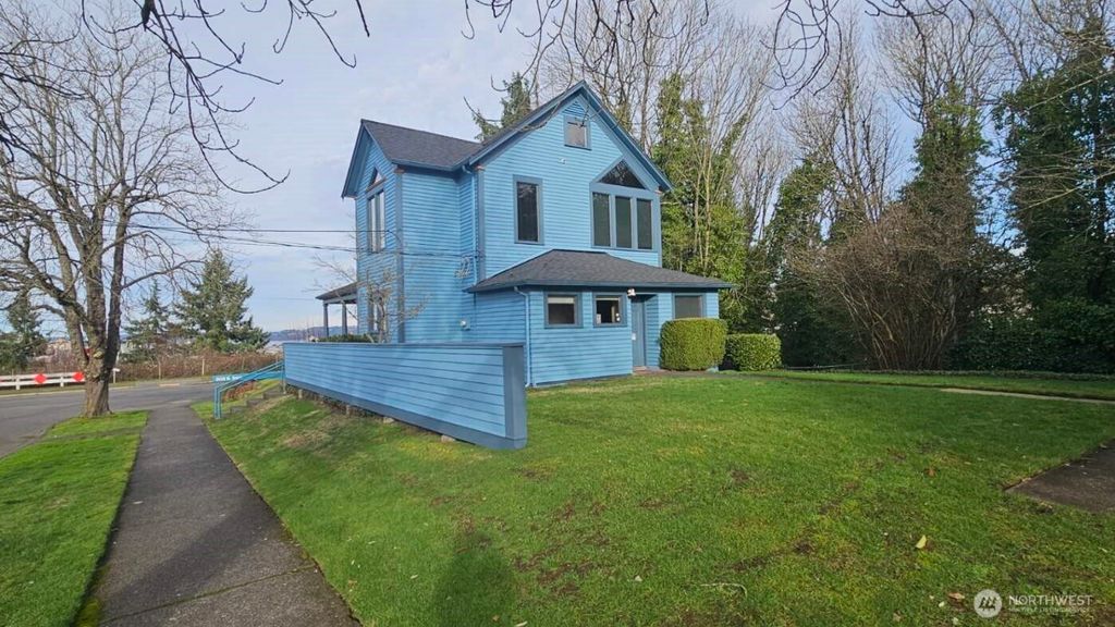 Photo of 202 E 34th Street, Tacoma, WA 98404 (MLS # 2471340)