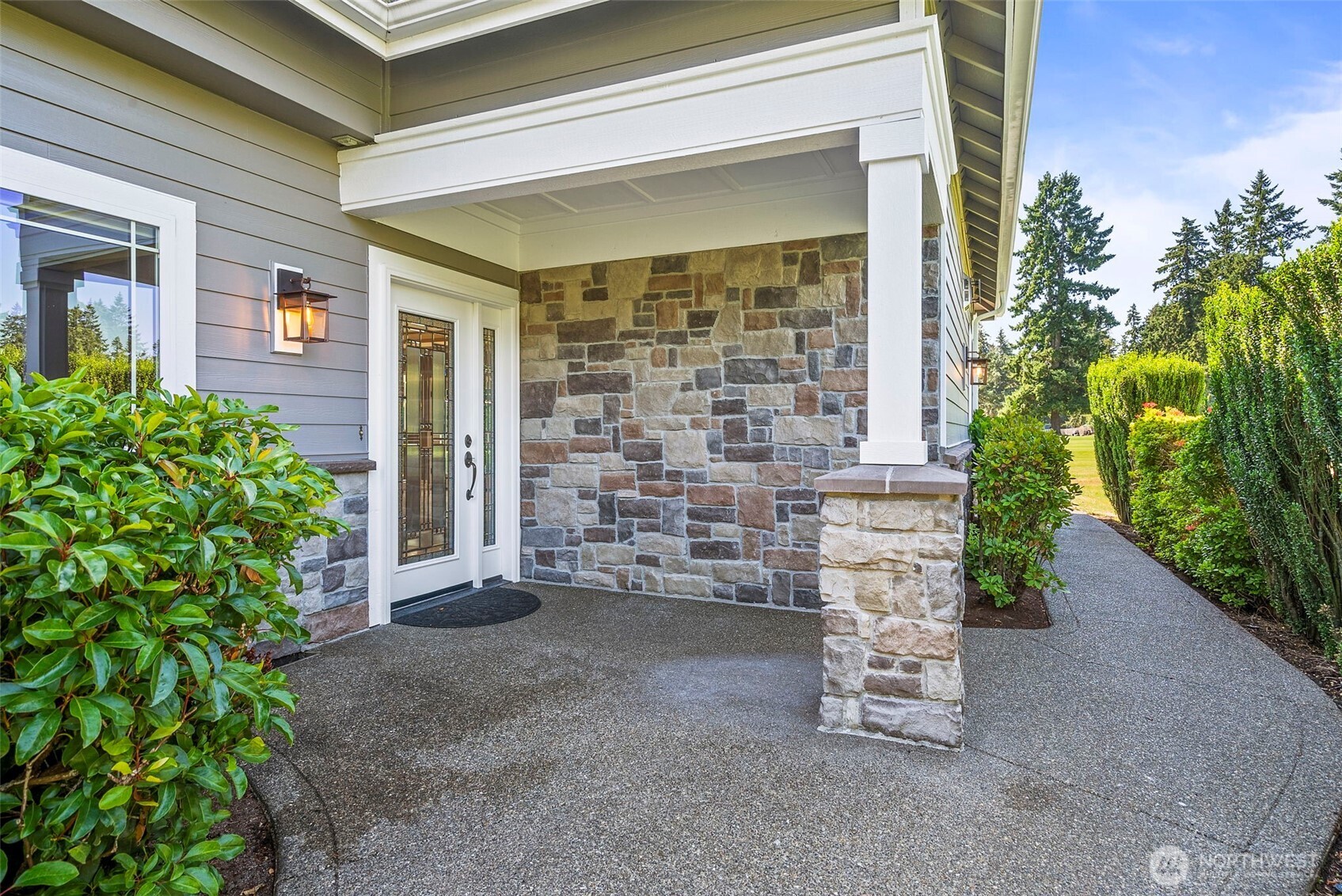 2609 Country Club Court NW