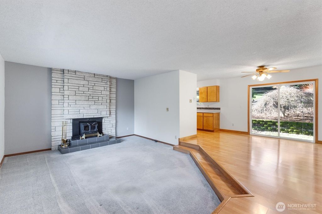 Photo of 113 Randa Road, Kelso, WA 98626 (MLS # 2465660)