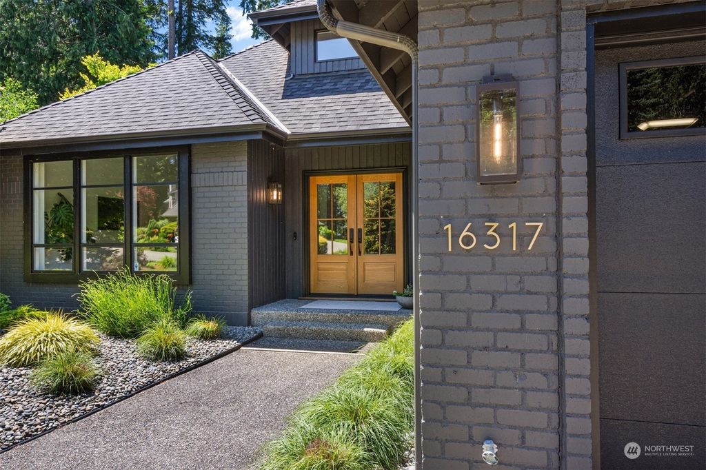 Photo of 16317 110th Avenue NE, Bothell, WA 98011 (MLS # 2248864)