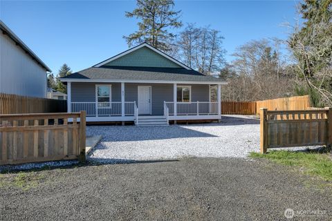 Photo of 839 N 1st Street, Westport, WA 98595 (MLS # 2479697)