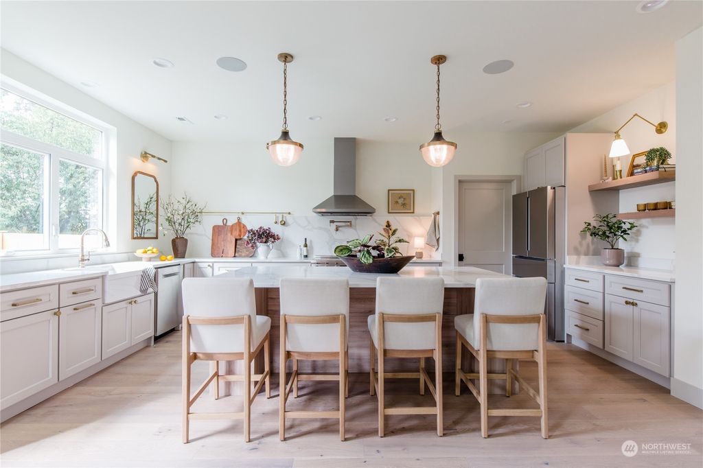 Photo of 8627 55th Avenue S, Seattle, WA 98118 (MLS # 2221779)
