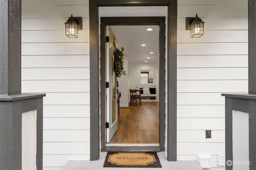 Photo of 12042 Renton Avenue S, Seattle, WA 98178 (MLS # 2186571)