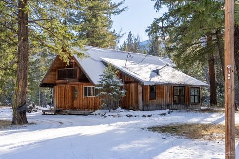 Photo of 471 Goat Creek Road, Winthrop, WA 98862 (MLS # 2459956)