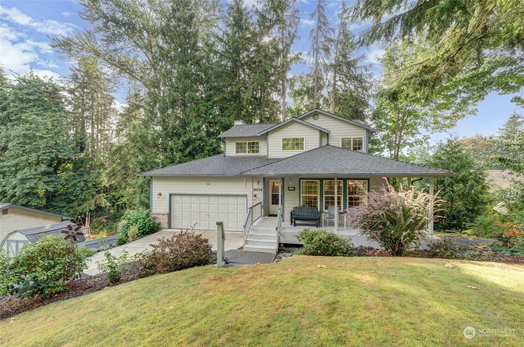 Photo of 18104 Broadway Avenue, Snohomish, WA 98296 (MLS # 2153510)
