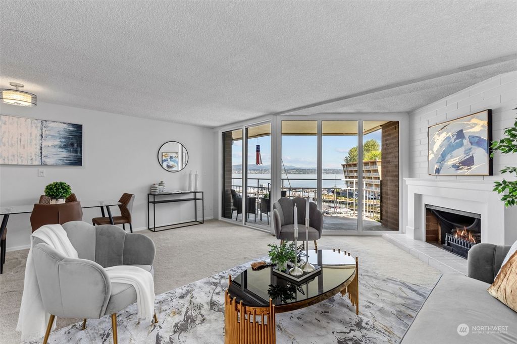 Photo of 9500 Rainier Avenue S #402, Seattle, WA 98118 (MLS # 2064011)