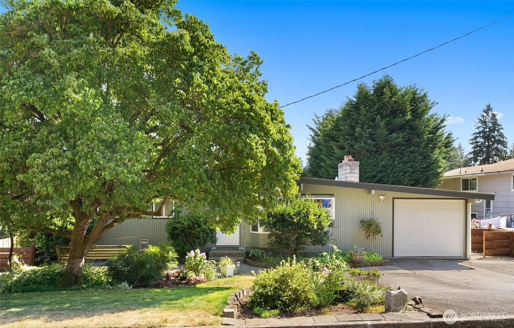 Photo of 16205 SE 7th Street, Bellevue, WA 98008 (MLS # 2412196)