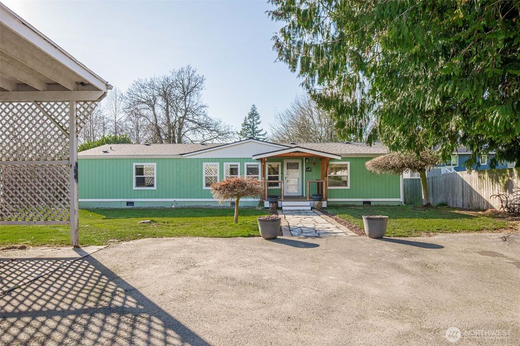 Photo of 430 83rd Avenue SE, Lake Stevens, WA 98258 (MLS # 2487656)