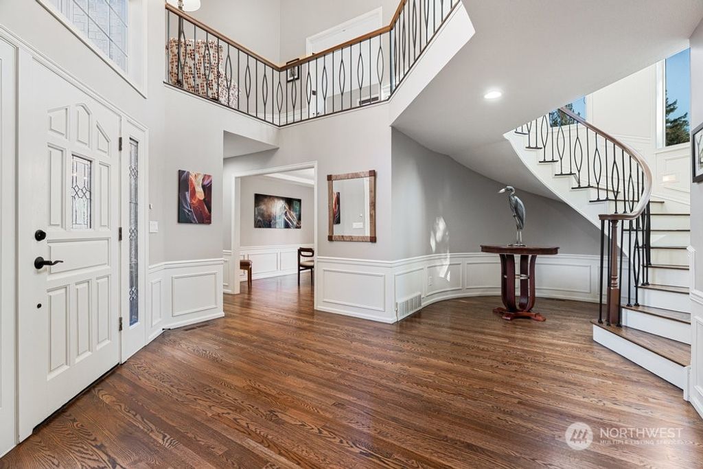 Photo of 24044 NE 29th Street, Sammamish, WA 98074 (MLS # 2212700)