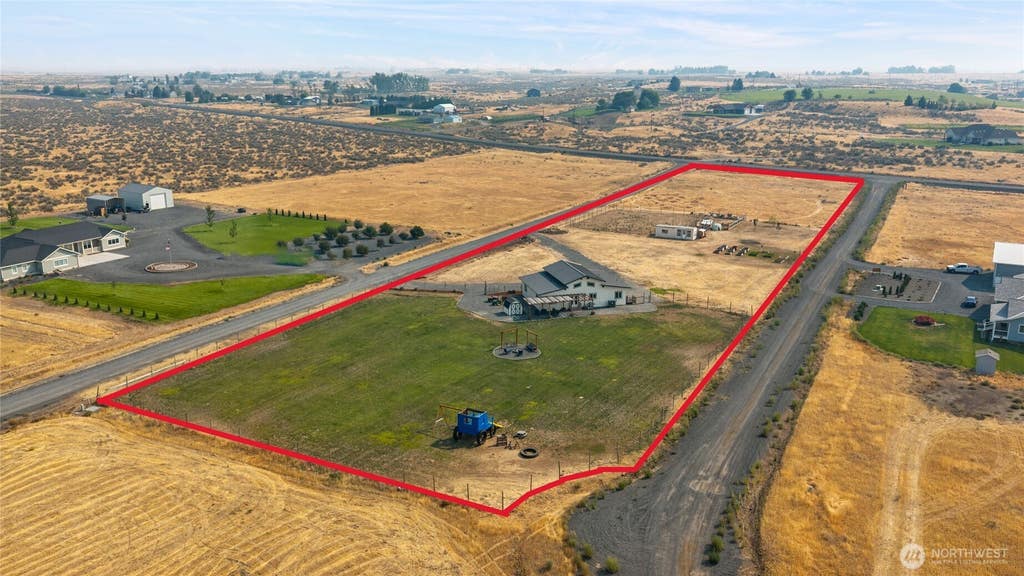 Photo of 3277 Road 10.9 NW, Ephrata, WA 98823 (MLS # 2568067)