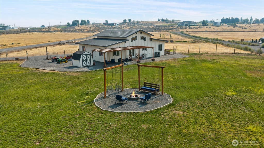 Photo of 3277 Road 10.9 NW, Ephrata, WA 98823 (MLS # 2568067)