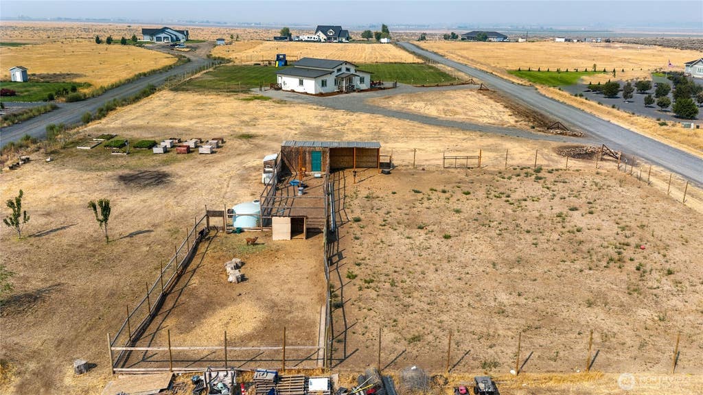 Photo of 3277 Road 10.9 NW, Ephrata, WA 98823 (MLS # 2568067)