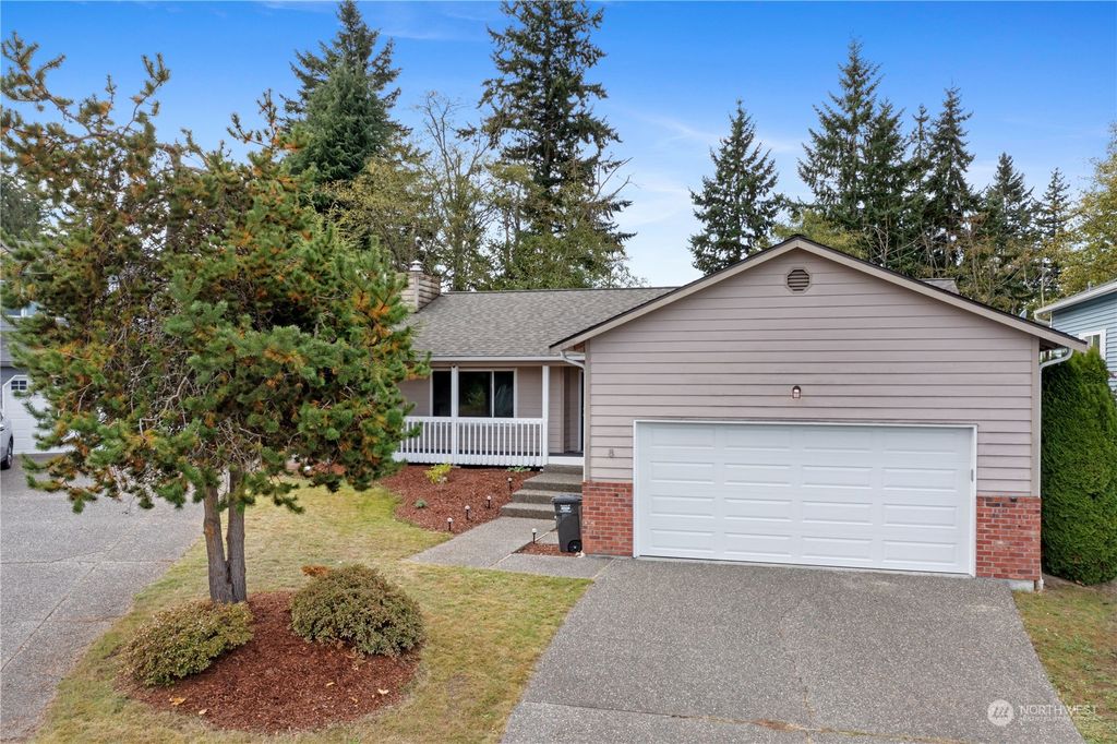 Photo of 8 60th Place SE, Everett, WA 98203 (MLS # 2170213)