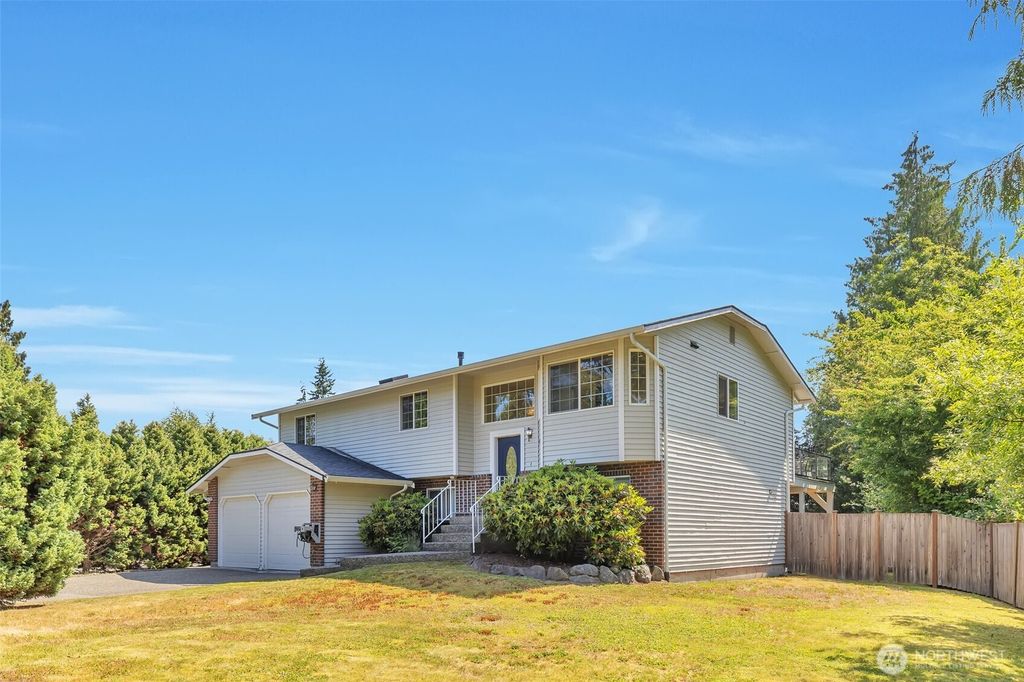 Photo of 7906 211 Place SW, Edmonds, WA 98026 (MLS # 2392959)