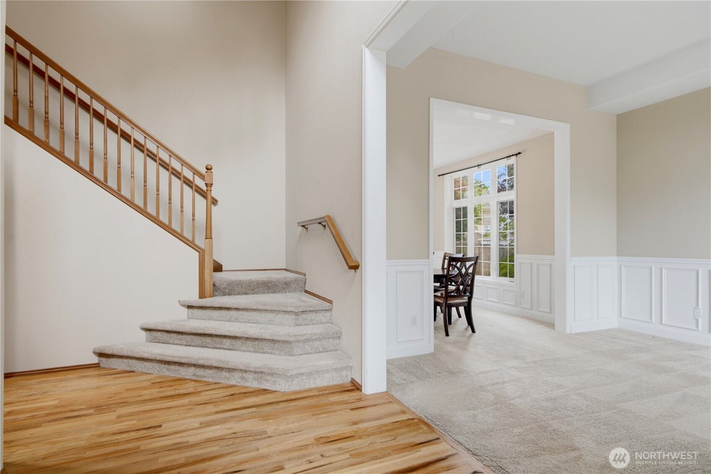 Photo of 23151 NE 15th Court, Sammamish, WA 98074 (MLS # 2545787)