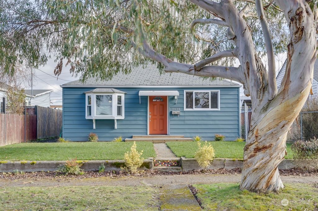 Photo of 9434 21st Avenue SW, Seattle, WA 98106 (MLS # 2330891)