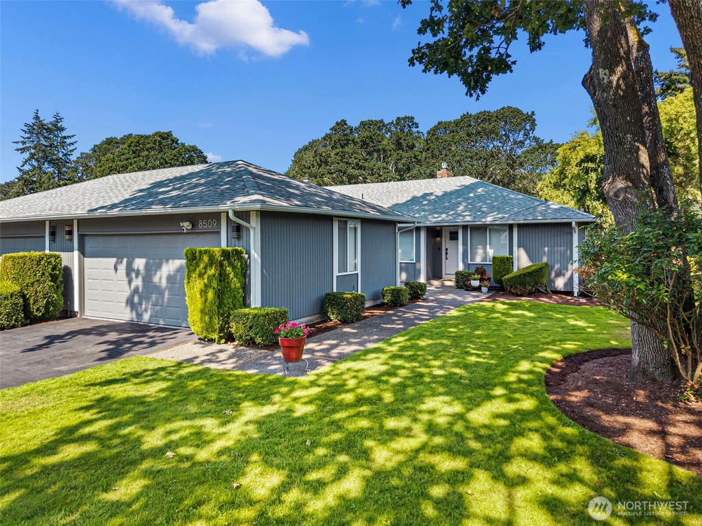 Photo of 8509 Onyx Drive SW, Lakewood, WA 98498 (MLS # 2572040)
