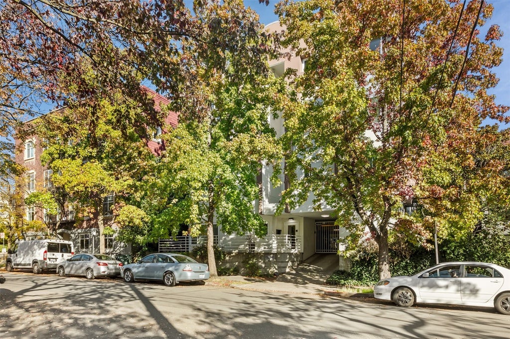 Photo of 1828 11th Avenue #205, Seattle, WA 98122 (MLS # 2598185)