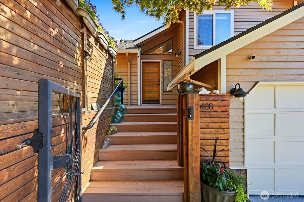 Photo of 4408 92nd Street SW, Mukilteo, WA 98275 (MLS # 2528194)