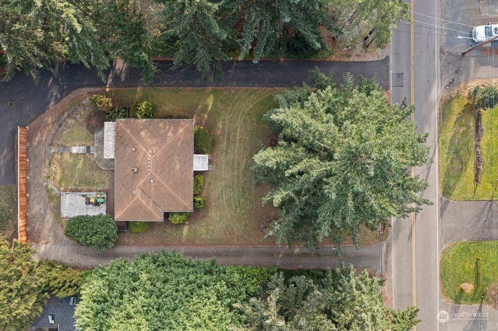Photo of 24005 29th Avenue W, Brier, WA 98036 (MLS # 2191654)