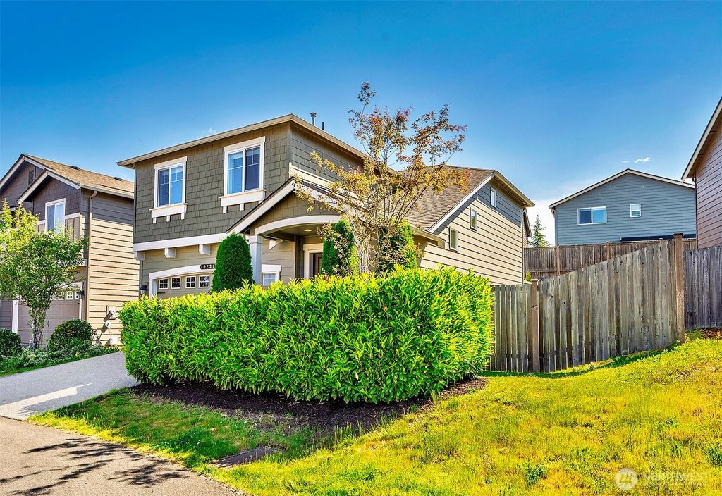Photo of 20231 4th Place W, Lynnwood, WA 98036 (MLS # 2531933)