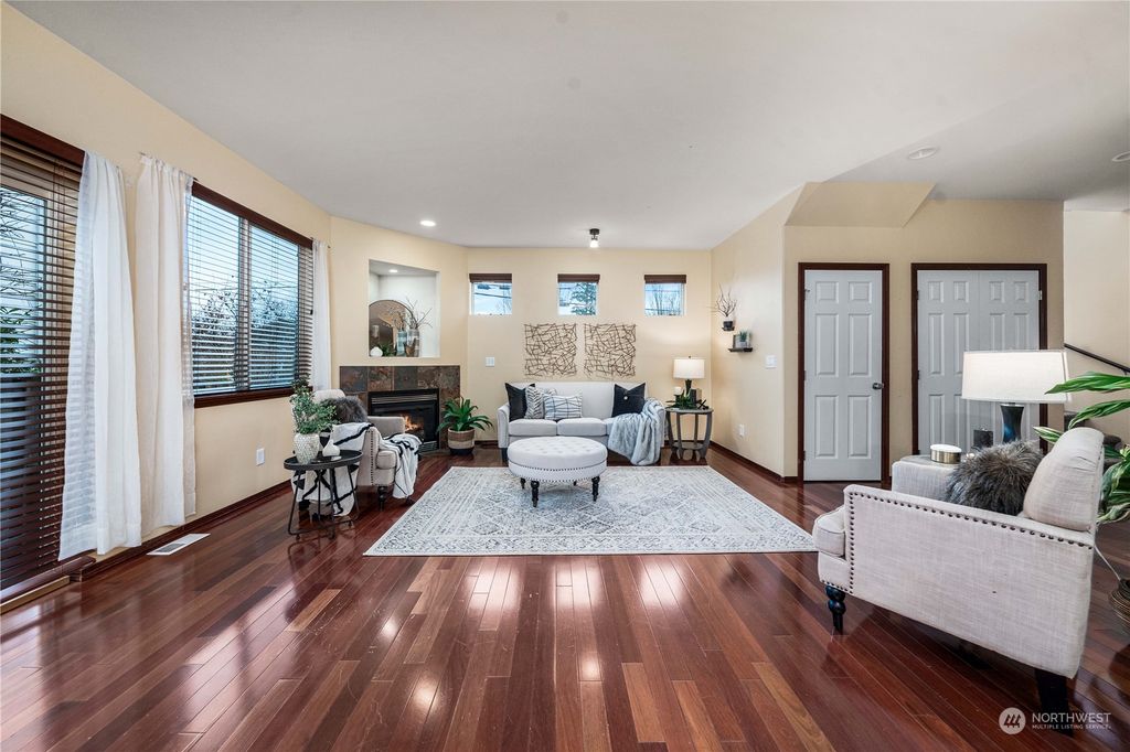 Photo of 4108 150th St SE St #33, Mill Creek, WA 98012 (MLS # 2195553)