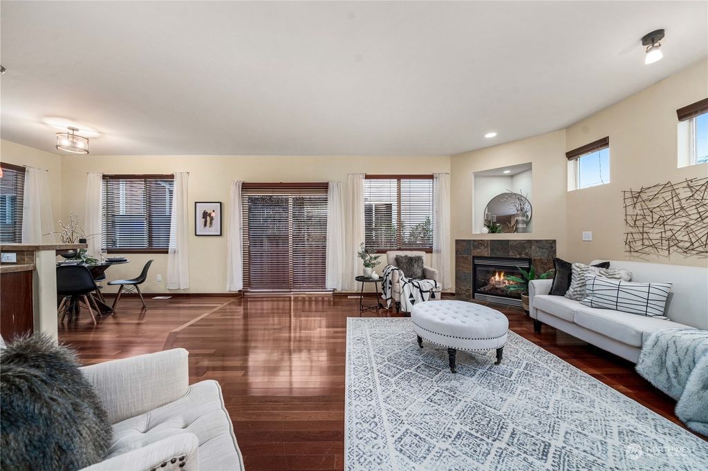 Photo of 4108 150th St SE St #33, Mill Creek, WA 98012 (MLS # 2195553)