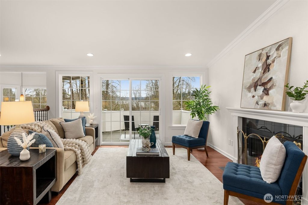 Photo of 11004 100th Avenue NE, Kirkland, WA 98033 (MLS # 2488883)