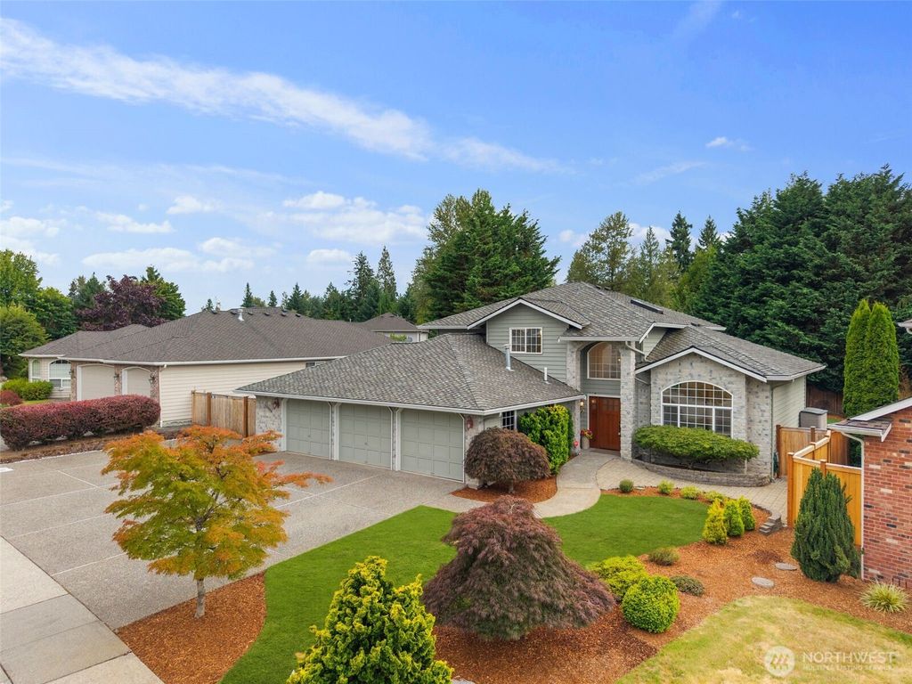 Photo of 15304 67th Drive SE, Snohomish, WA 98296 (MLS # 2399141)