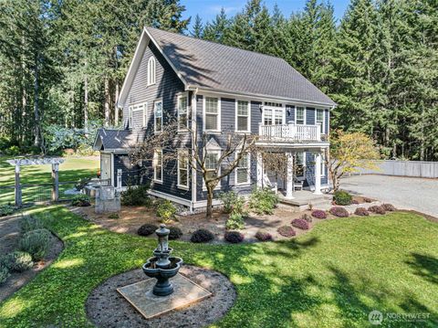 Photo of 1412 11th Lane, Fox Island, WA 98333 (MLS # 2492334)