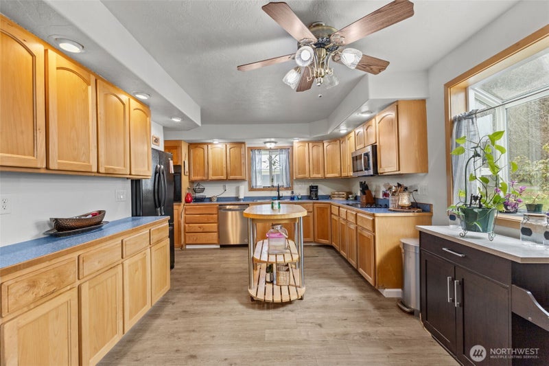 545 Davis Lake Rd