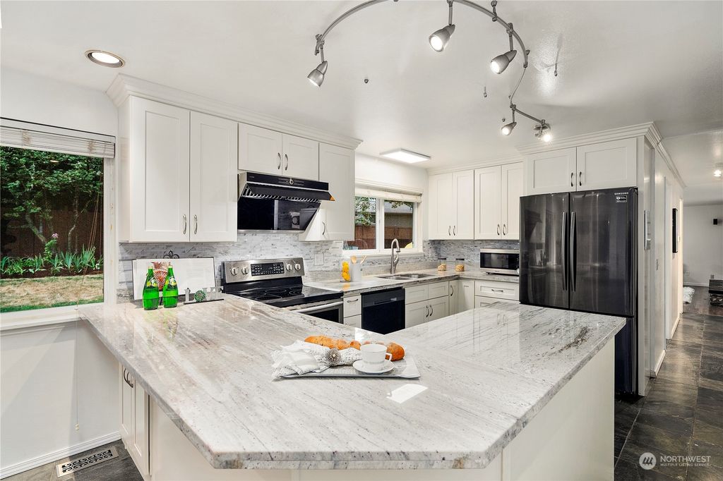 Photo of 4935 126th Avenue SE, Bellevue, WA 98006 (MLS # 2020211)