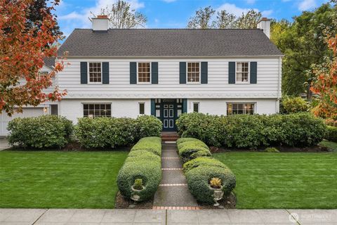 Photo of 5525 NE Penrith Road, Seattle, WA 98105 (MLS # 2445420)