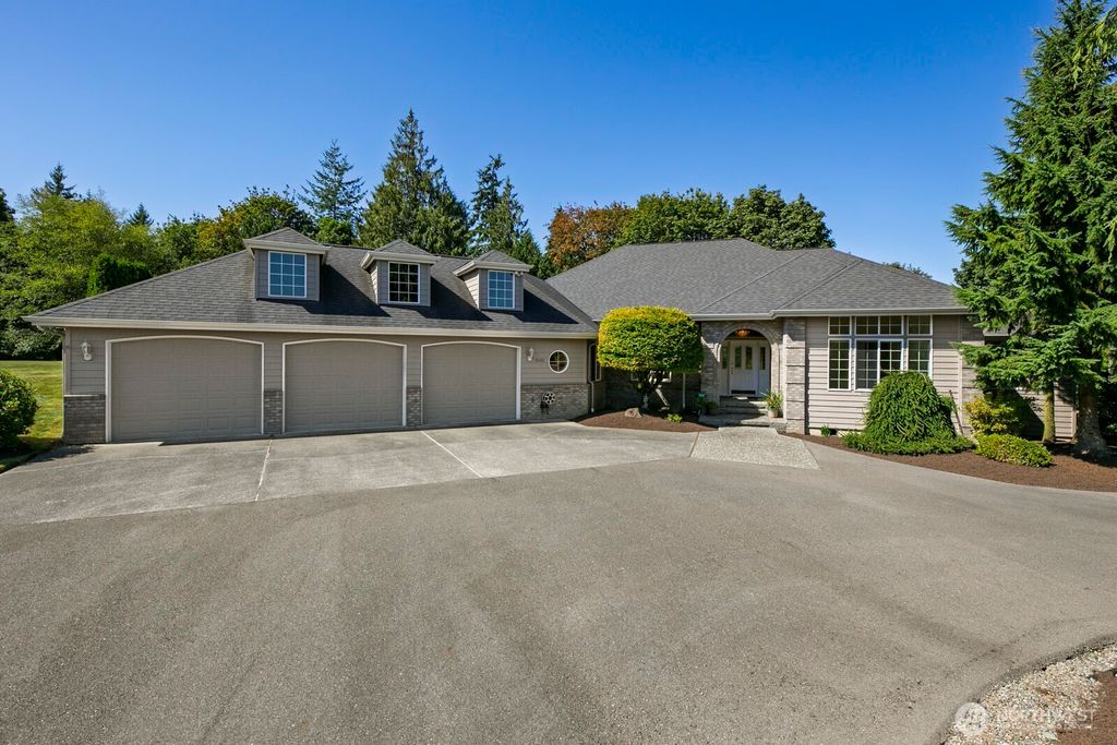 Photo of 6526 76th Drive SE, Snohomish, WA 98290 (MLS # 2421736)
