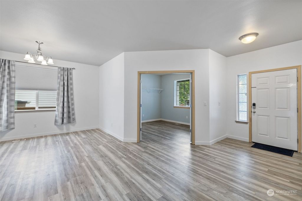 Photo of 5724 119th Street SE, Snohomish, WA 98296 (MLS # 2286182)